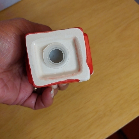 Ceramic Red Bird with Birdhouse Salt and Pepper Shakers - Picture 7 of 14